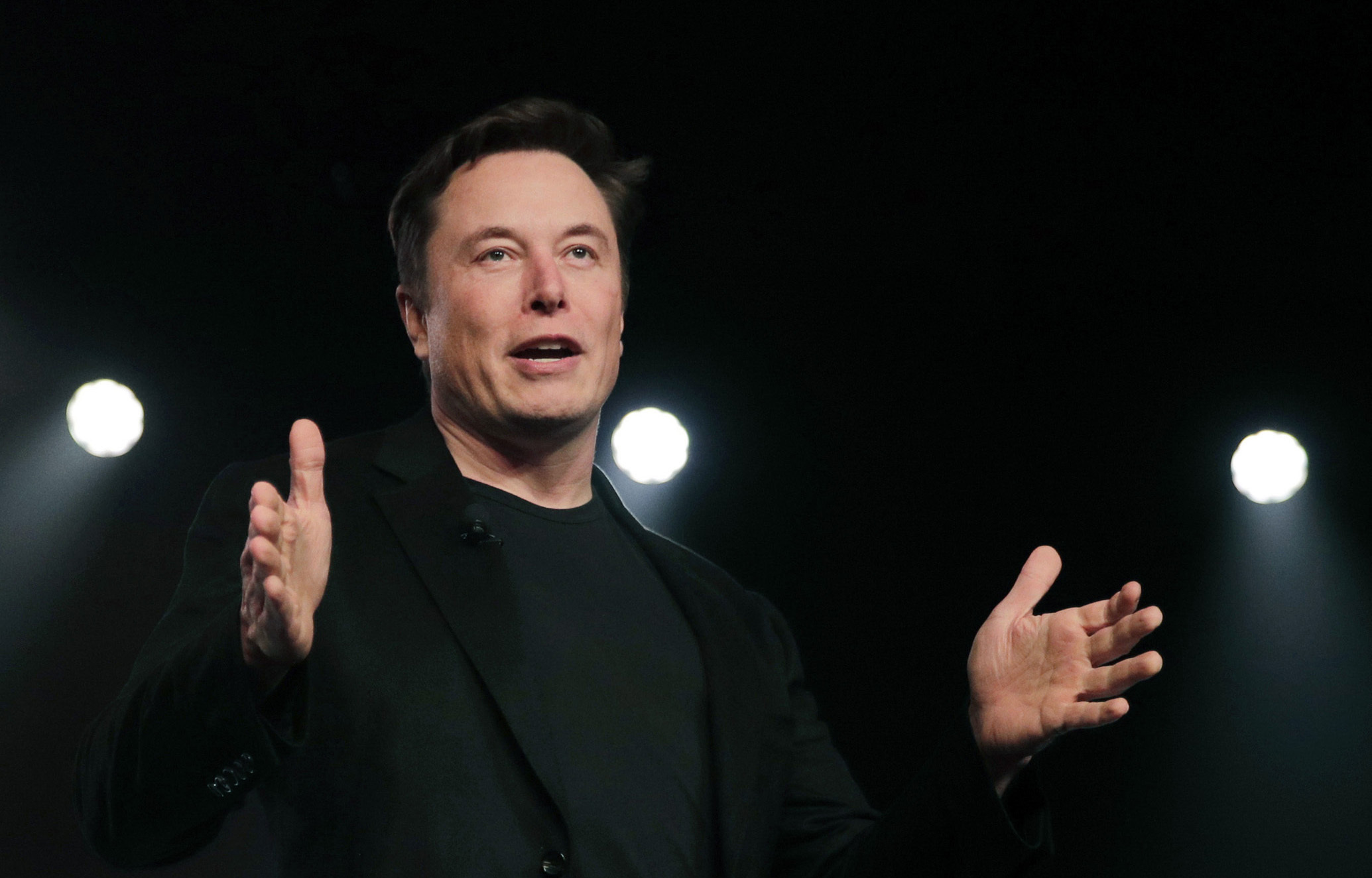 ¿Qué se puede comprar con la fortuna de Elon Musk?