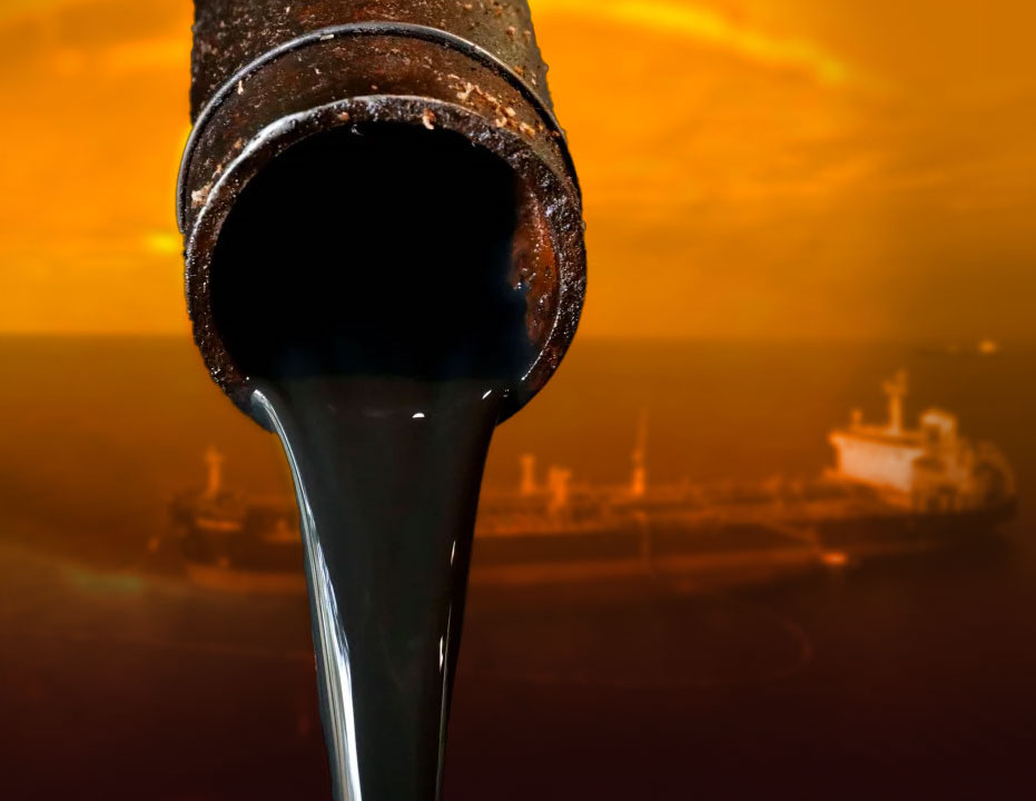 Precio de petróleo baja más de 4% y crece temor a recesión