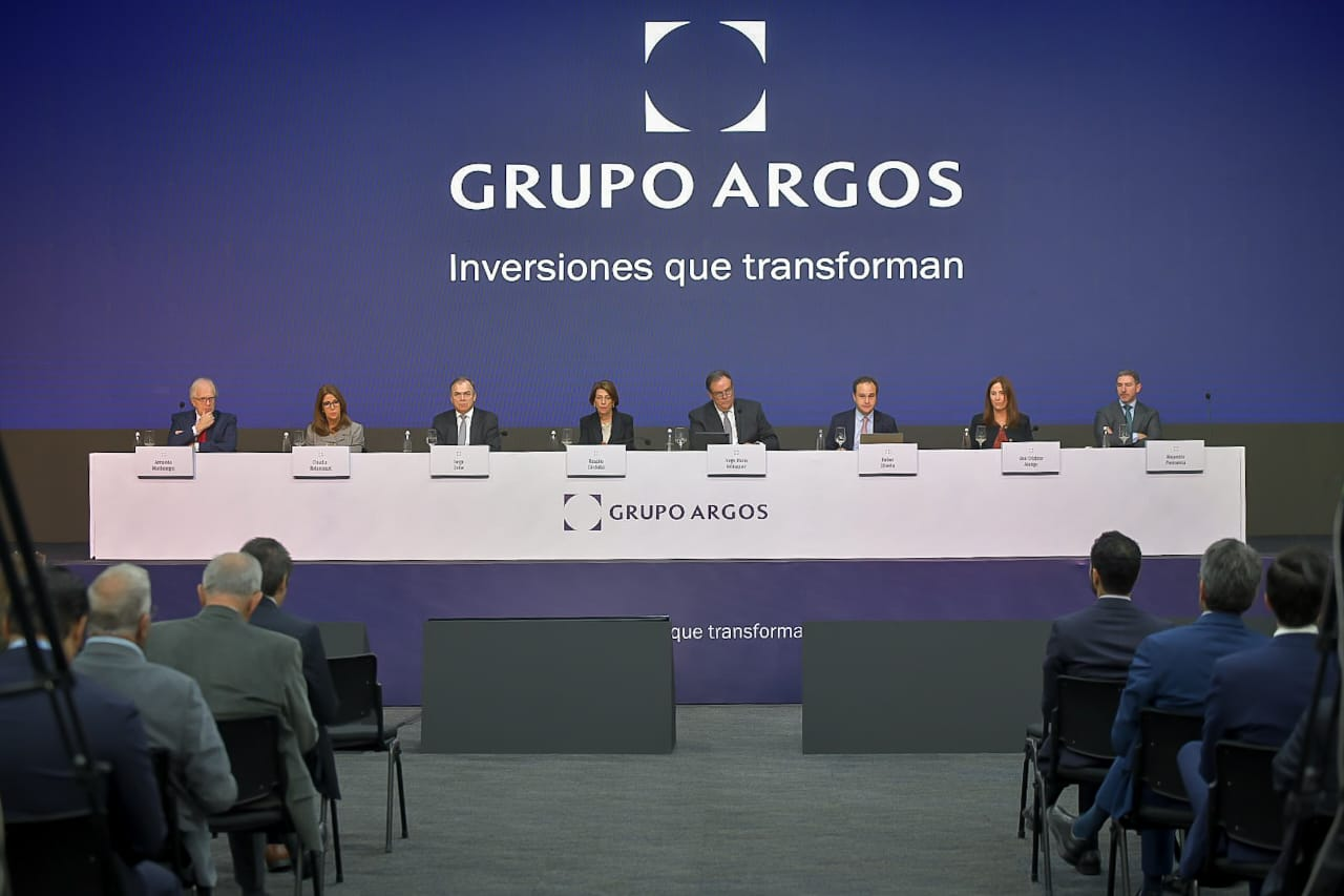 Representantes de Grupo Argos con visto bueno para votar las juntas en Sura y Nutresa