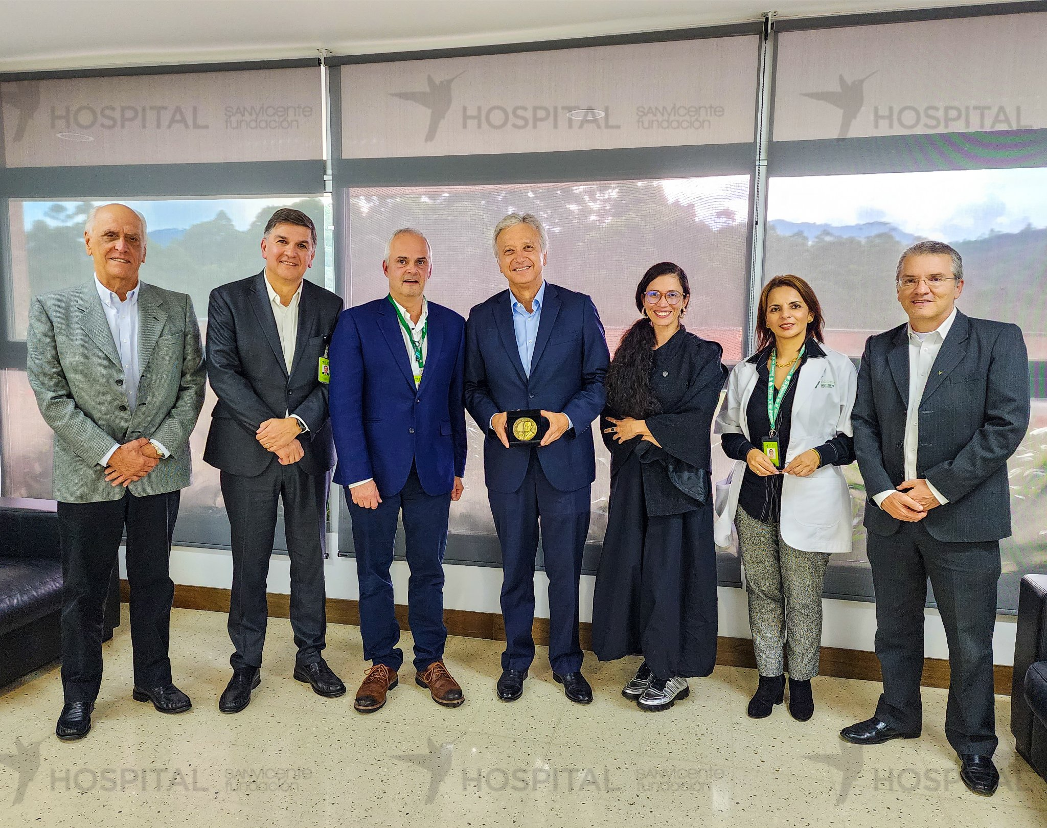Con su máxima distinción, el Hospital San Vicente Fundación agradeció a Sura su apoyo por cuidar la vida