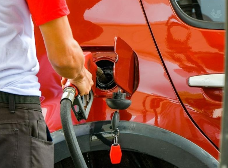 Gasolina por encima de los $13.000 en varias ciudades del país