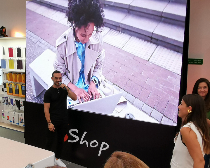 iShop puso en Medellín lo mejor de la tecnología y el servicio Apple