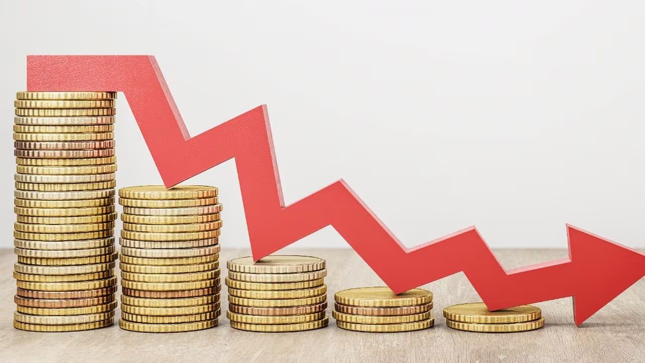 S&P duda del crecimiento de Colombia y baja su perspectiva de la economía de estable a negativa.