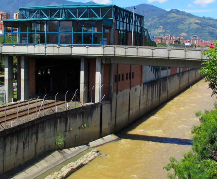 ¡A limpiar el Río Medellín se dijo!