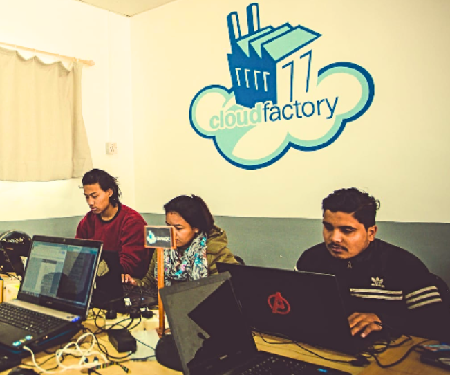 ¡Hey, no es ficción! Cloud Factory te enseña a trabajar con IA y te paga por aprender
