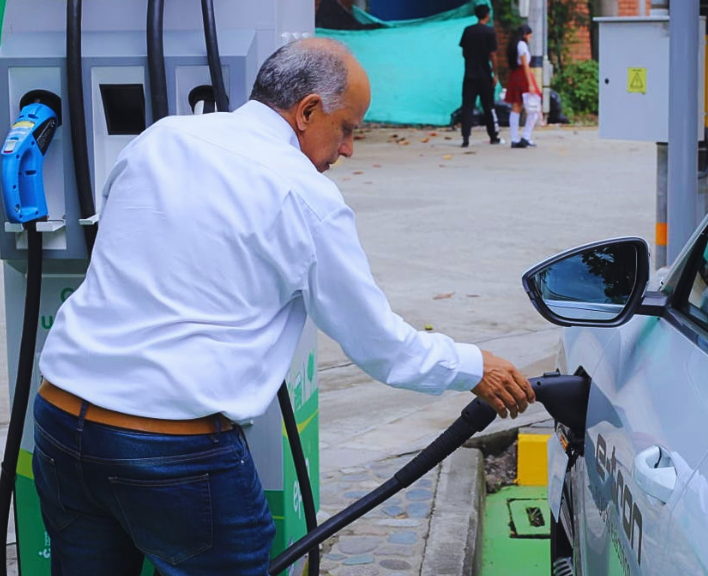 Latam Mobility & Net Zero le quitó los frenos a la ecomovilidad en Colombia