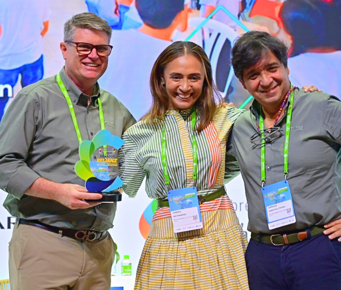 Relianz reconocida en Colombia por su visión estratégica y compromiso social