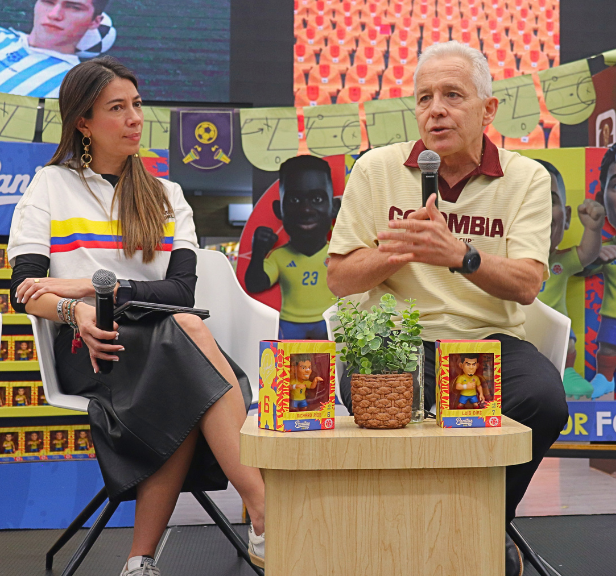 La fiesta del fútbol se toma al Éxito