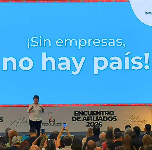 Cámara de Comercio de Medellín exaltó a los empresarios como raíz del desarrollo de Antioquia