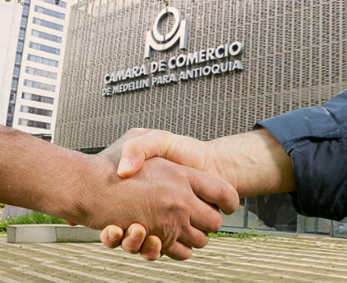 Diana Cecilia Domínguez explica la Jornada de Conciliación Gratuita de la Cámara de Comercio de Medellín.