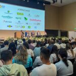 Niñas y niños de Medellín imaginaron el universo que cobrará vida en el Festival Buen Comienzo 2026