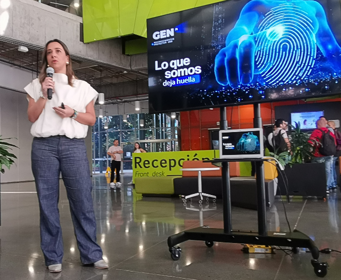 Carolina Londoño presenta la convocatoria Gen N 2026 para jóvenes de Medellín en las instalaciones de Ruta N.