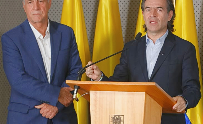Federico Gutiérrez y John Maya anuncian la reactivación de los cortes de agua en Medellín
