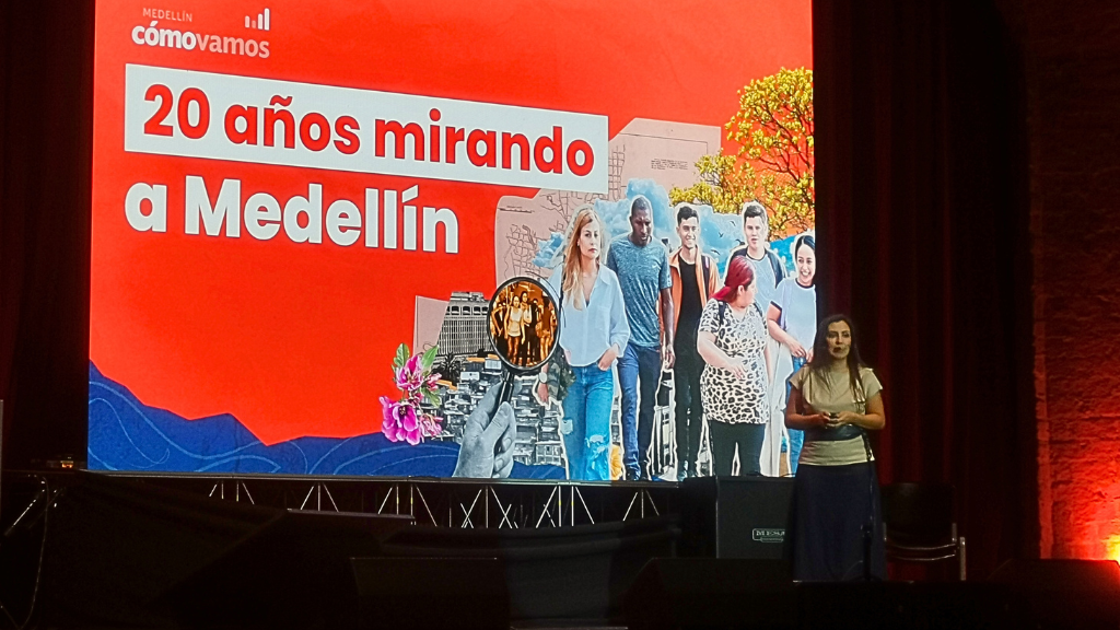Mónica Almonacid presenta el balance de los 20 años de Medellín Cómo Vamos